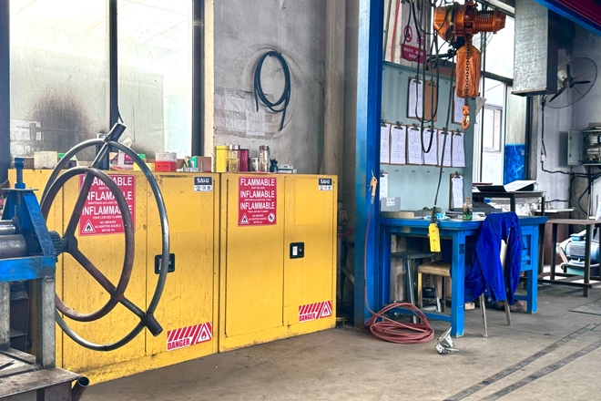 화학 산업을 위한 인화성 액체 저장 내각