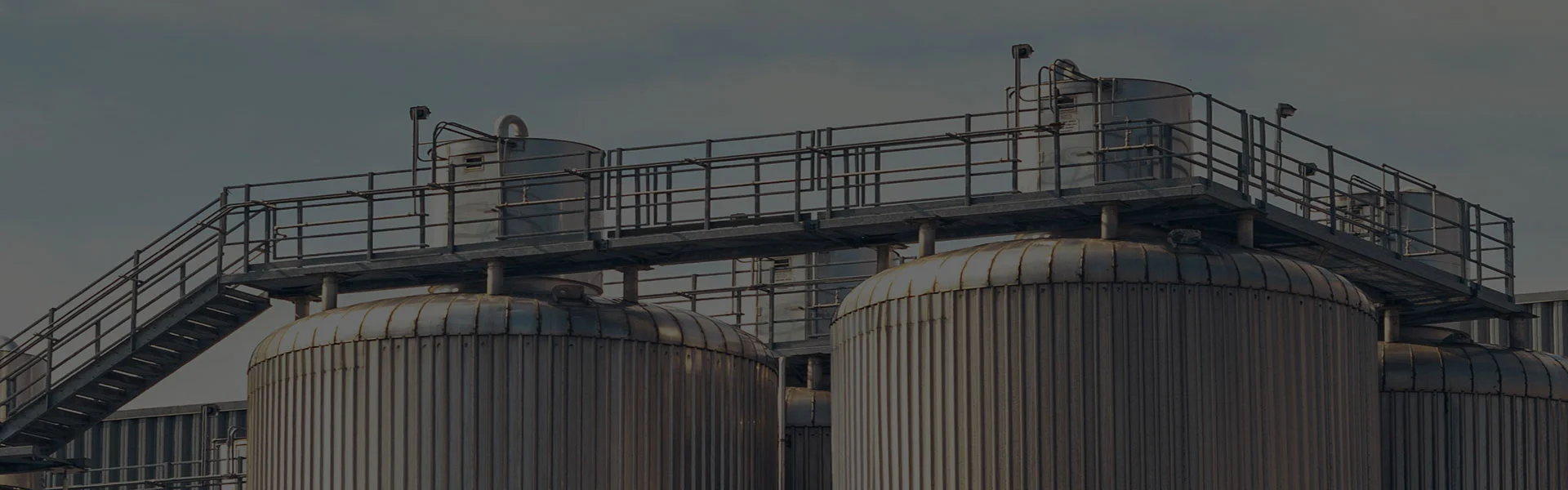 가스 실린더 저장 캐비닛을 환기 시켜야합니까?